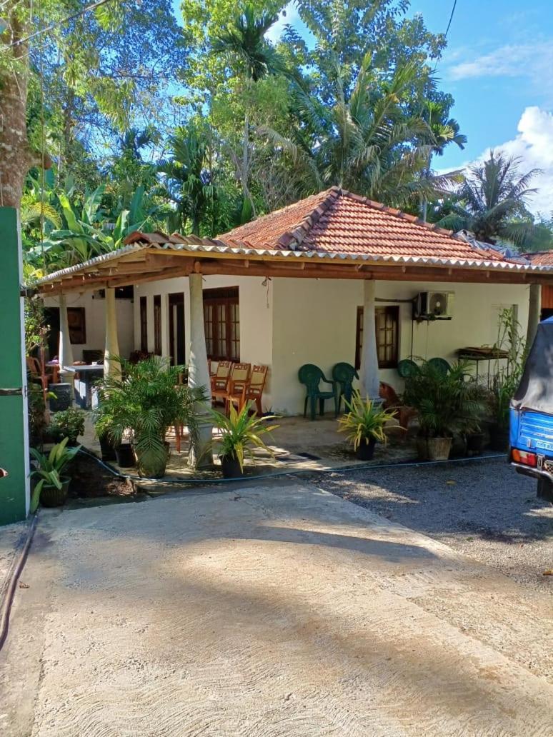 50* Stay Dickwella Exterior photo